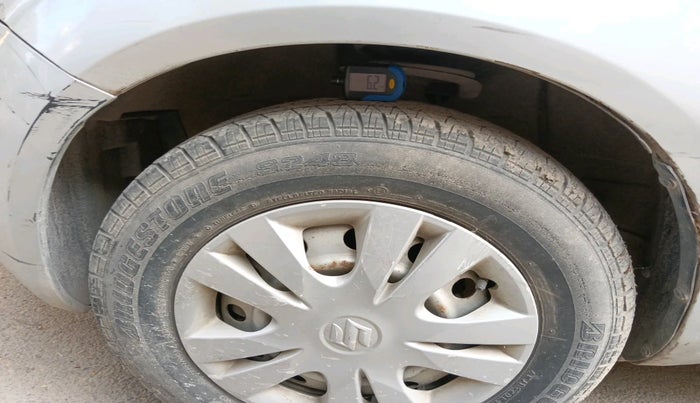 2010 Maruti Ritz LXI, Petrol, Manual, 11,595 km, tyre