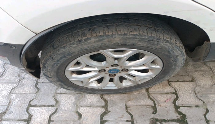 2015 Ford Ecosport TITANIUM 1.5L DIESEL, Diesel, Manual, 86,126 km, tyre