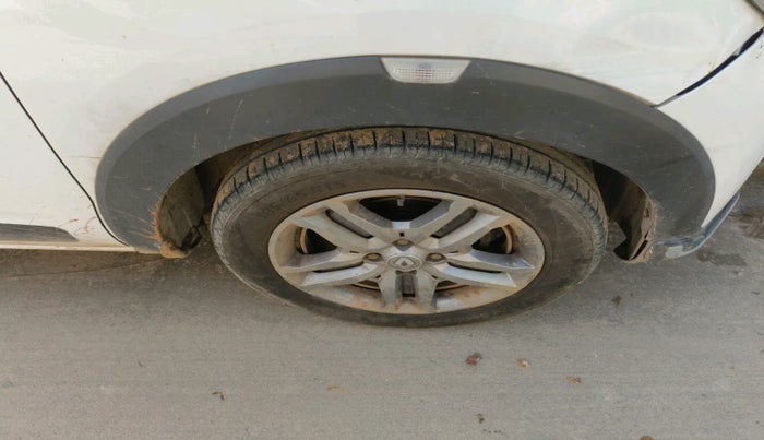 2020 Renault TRIBER RXZ, Petrol, Manual, 49,535 km, tyre