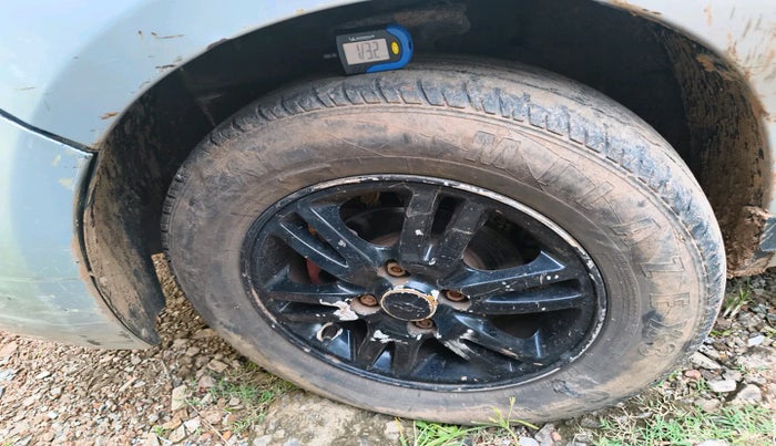 2014 Chevrolet Sail UVA 1.2 LS, Petrol, Manual, 90,866 km, tyre