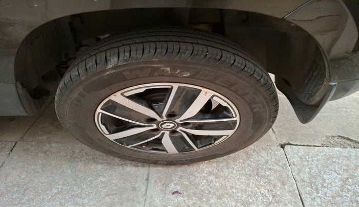 2019 Renault Duster 85 PS RXS MT DIESEL, Diesel, Manual, 92,276 km, tyre