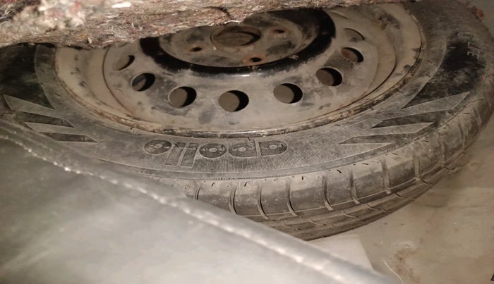 2010 Maruti Wagon R 1.0 VXI, Petrol, Manual, 92,412 km, tyre