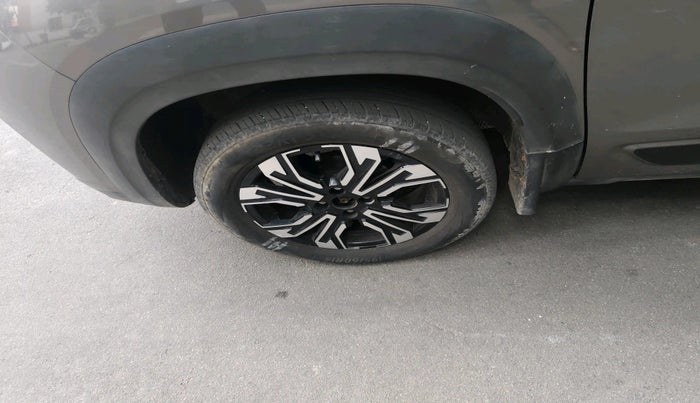 2021 Renault Kiger RXZ MT, Petrol, Manual, 27,872 km, tyre