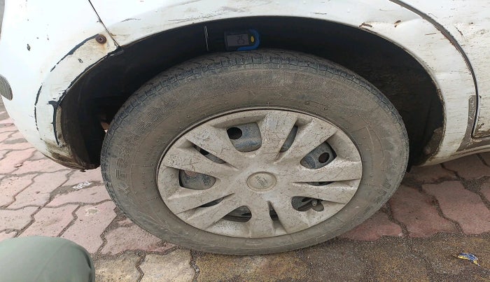 2011 Maruti Ritz VDI, Diesel, Manual, 1,56,739 km, tyre