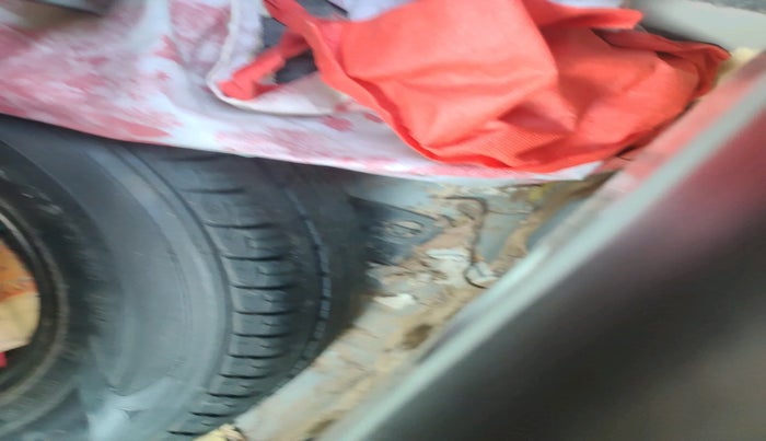 2019 Honda Amaze 1.2L I-VTEC VX, Petrol, Manual, 49,609 km, tyre