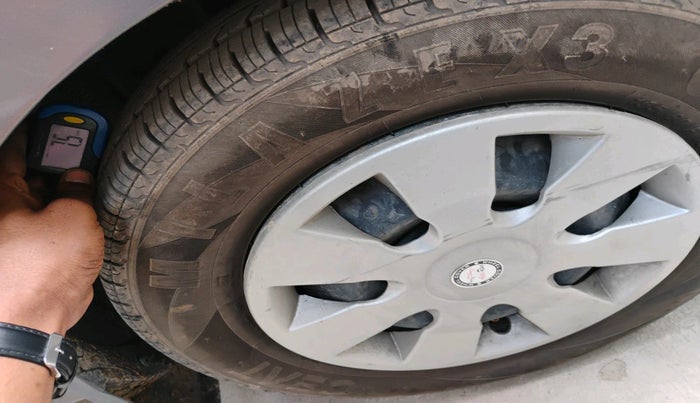 2017 Datsun Redi Go T (O), Petrol, Manual, 59,879 km, tyre