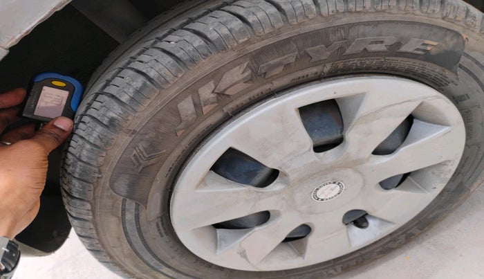 2017 Datsun Redi Go T (O), Petrol, Manual, 59,879 km, tyre