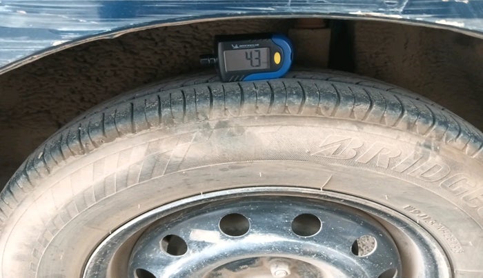 2011 Maruti Ritz VXI, Petrol, Manual, 86,363 km, tyre