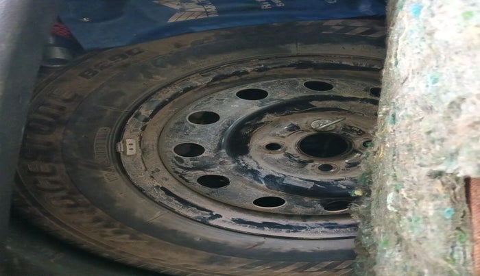 2011 Maruti Ritz VXI, Petrol, Manual, 86,363 km, tyre