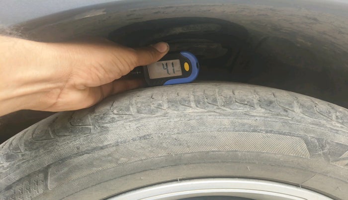 2019 Tata NEXON XMA PETROL, Petrol, Automatic, 39,028 km, tyre