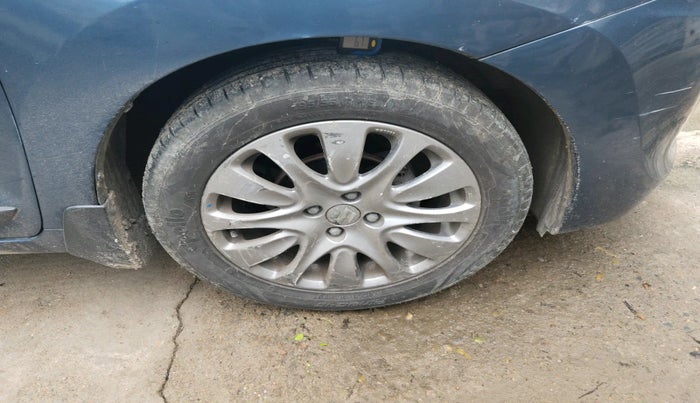 2017 Maruti Baleno ZETA PETROL 1.2, Petrol, Manual, 57,287 km, tyre