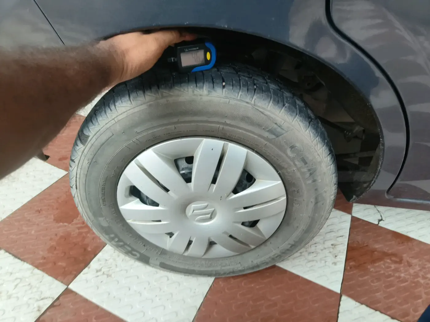 2022 Maruti Alto VXI PLUS, Petrol, Manual, 5,250 km, tyre