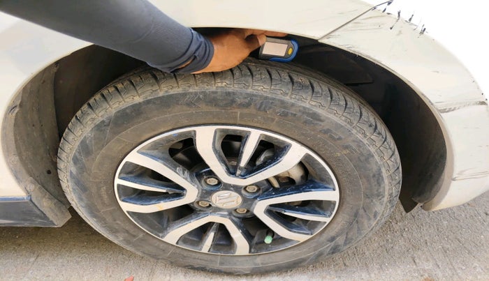 2022 Maruti Swift VXI AMT, Petrol, Automatic, 26,915 km, tyre