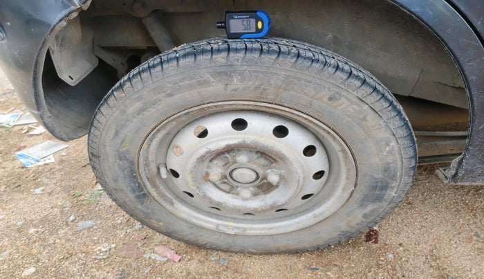 2012 Maruti Wagon R 1.0 LXI CNG, Petrol, Manual, 1,89,111 km, tyre