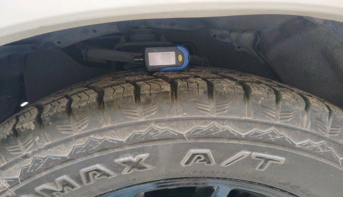 2014 Toyota Fortuner 3.0 4X2 AT, Diesel, Automatic, 63,886 km, tyre