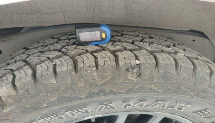 2014 Toyota Fortuner 3.0 4X2 AT, Diesel, Automatic, 63,886 km, tyre