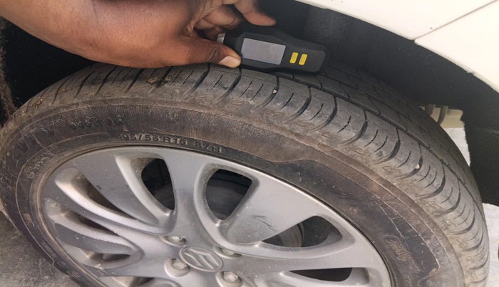 2017 Maruti Baleno ZETA PETROL 1.2, Petrol, Manual, 48,286 km, tyre