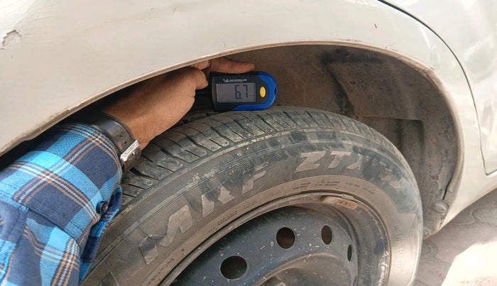 2017 Maruti Swift Dzire VXI, Petrol, Manual, 80,009 km, tyre