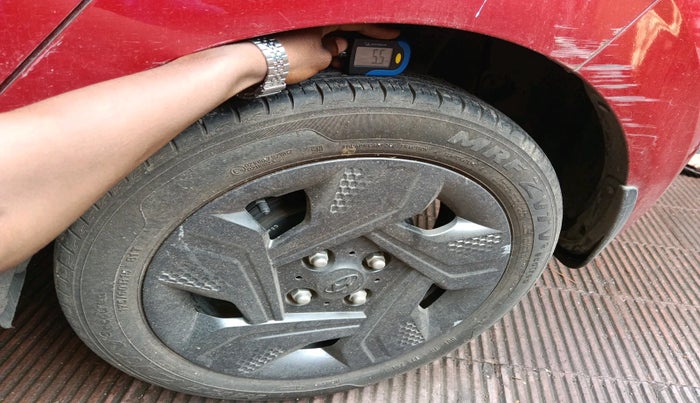 2022 Hyundai GRAND I10 NIOS MAGNA CORPORATE EDITION AMT 1.2 KAPPA VTVT, Petrol, Automatic, 16,643 km, tyre