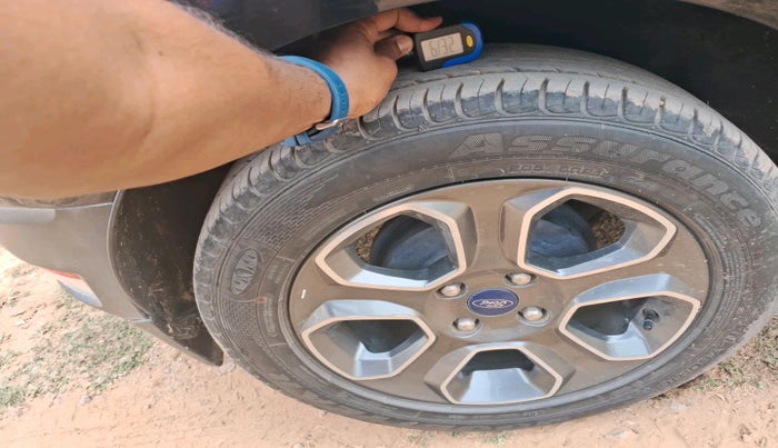 2020 Ford Ecosport TITANIUM 1.5 SPORTS(SUNROOF) PETROL, Petrol, Manual, 32,307 km, tyre