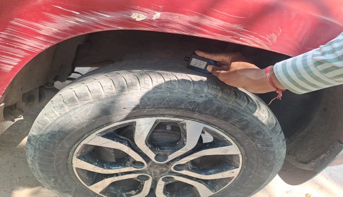 2015 Nissan Terrano XV D THP PREMIUM 110 PS, Diesel, Manual, 92,395 km, tyre