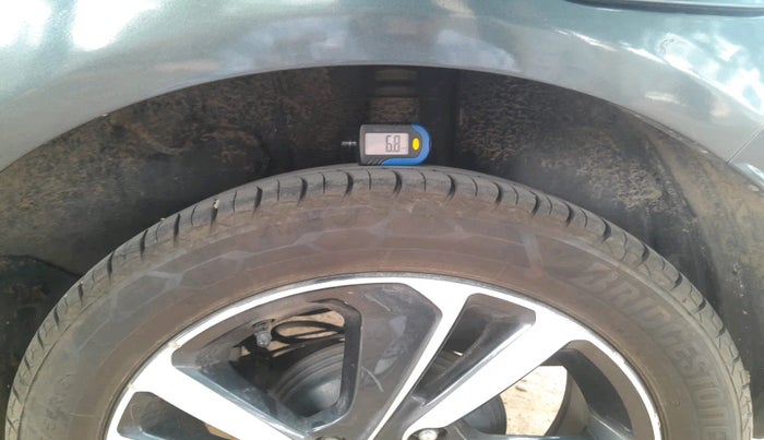 2021 Tata ALTROZ XZ PETROL, Petrol, Manual, 67,582 km, tyre