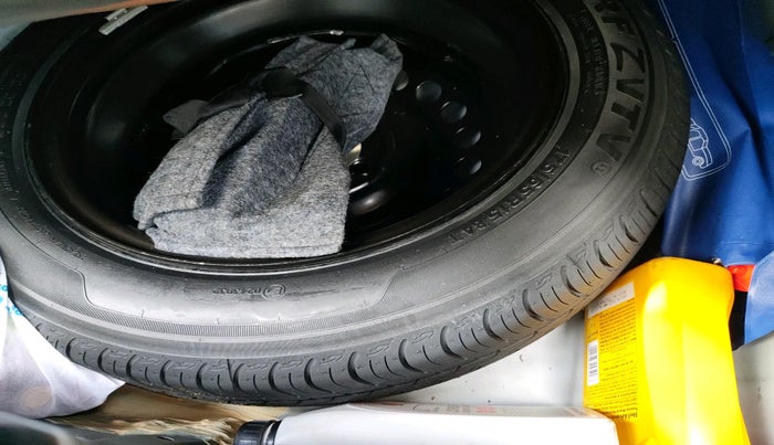 2024 Honda Amaze 1.2L I-VTEC VX CVT, Petrol, Automatic, 2,684 km, tyre