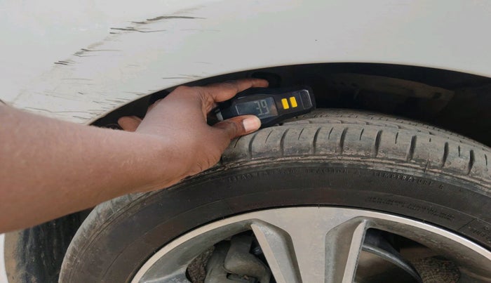 2019 Hyundai Verna 1.6 VTVT SX, Petrol, Manual, 42,035 km, tyre