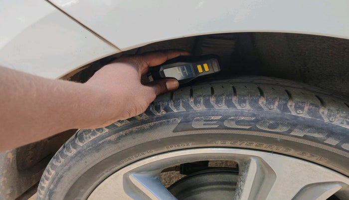 2019 Hyundai Verna 1.6 VTVT SX, Petrol, Manual, 42,035 km, tyre