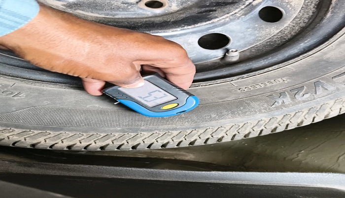 2015 Maruti Swift VDI, Diesel, Manual, 62,502 km, tyre