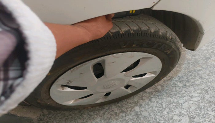 2017 Maruti Celerio ZXI AMT, Petrol, Automatic, 71,766 km, tyre