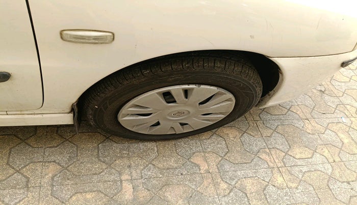 2010 Tata Indigo CS LS DICOR, Diesel, Manual, 83,111 km, tyre