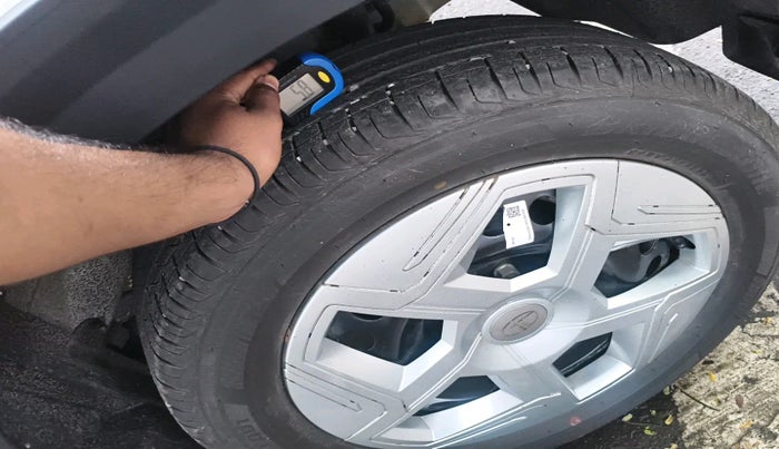 2025 Tata NEXON Smart + 1.5, Diesel, Manual, 1,682 km, tyre