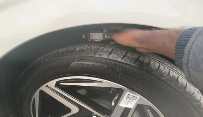 2025 Hyundai GRAND I10 NIOS ASTA AMT 1.2 KAPPA VTVT, Petrol, Automatic, 4,848 km, tyre