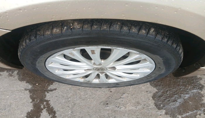 2016 Maruti Ciaz ZDI SHVS, Diesel, Manual, 1,13,497 km, tyre