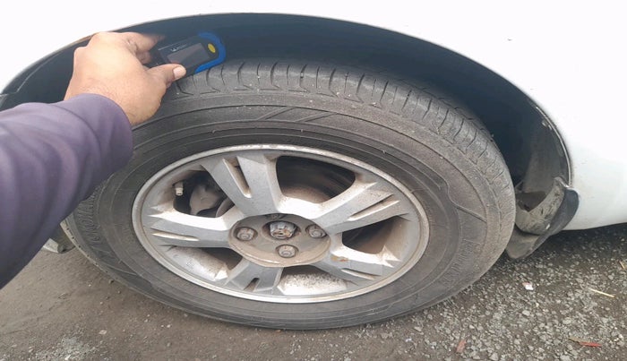 2011 Hyundai i20 SPORTZ 1.2, Petrol, Manual, 1,20,799 km, tyre