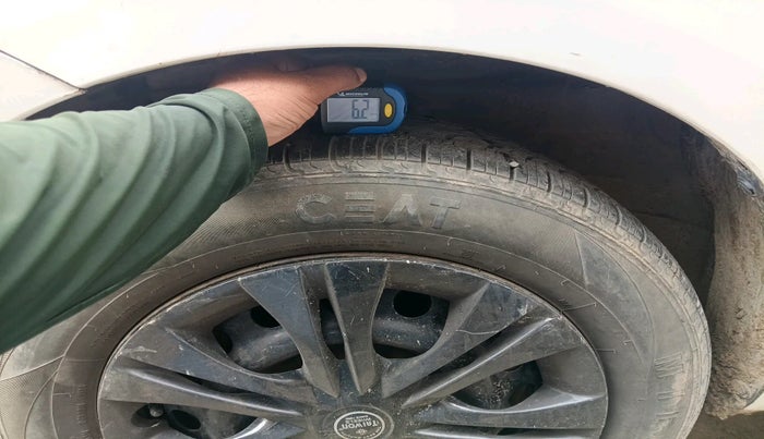 2014 Maruti Ertiga VXI, Petrol, Manual, 1,69,223 km, tyre