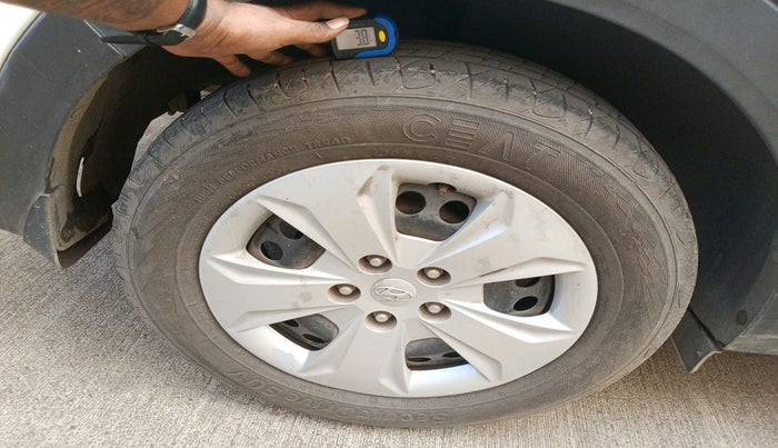 2016 Hyundai Creta E 1.6 PETROL, Petrol, Manual, 74,457 km, tyre