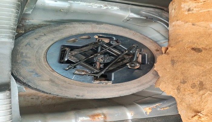 2012 Hyundai i10 MAGNA 1.2, Petrol, Manual, 1,13,945 km, tyre