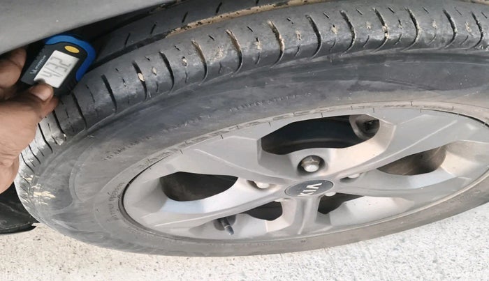 2020 KIA SELTOS HTK PLUS AT 1.5 DIESEL, Diesel, Automatic, 39,400 km, tyre