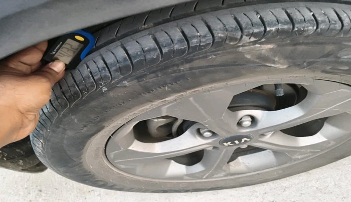 2020 KIA SELTOS HTK PLUS AT 1.5 DIESEL, Diesel, Automatic, 39,400 km, tyre