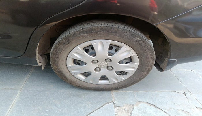 2016 Honda Amaze 1.2L I-VTEC S, Petrol, Manual, 56,064 km, tyre