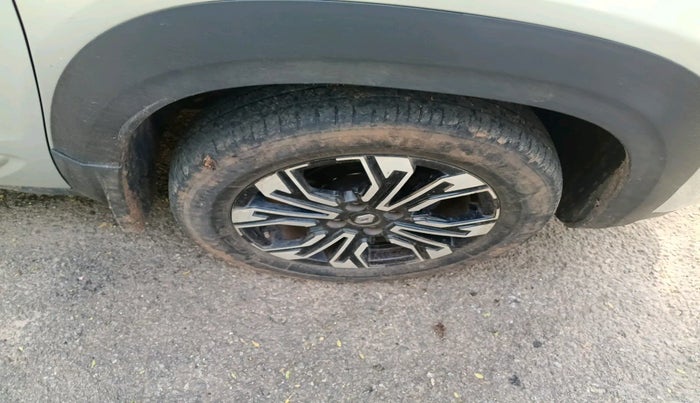 2021 Renault Kiger RXZ MT, Petrol, Manual, 1,07,090 km, tyre