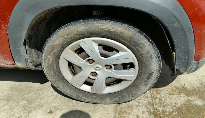 2016 Renault Kwid RXT 0.8, Petrol, Manual, 48,396 km, tyre