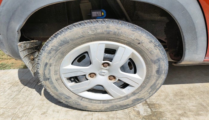 2016 Renault Kwid RXT 0.8, Petrol, Manual, 48,396 km, tyre