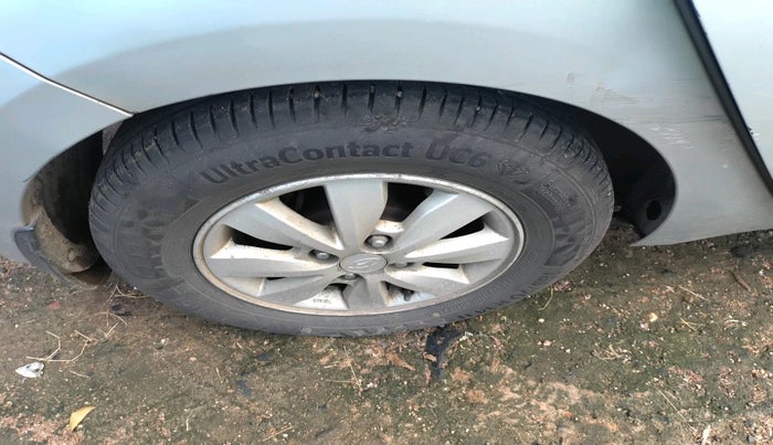 2012 Hyundai i20 ASTA 1.4 CRDI, Diesel, Manual, 2,63,000 km, tyre