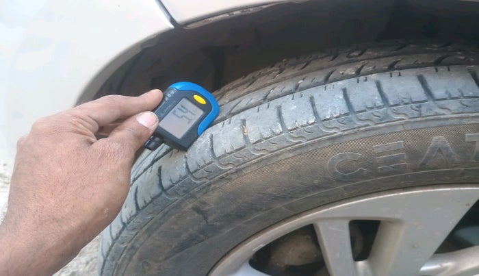 2016 Honda Jazz 1.2L I-VTEC V AT, Petrol, Automatic, 75,915 km, tyre