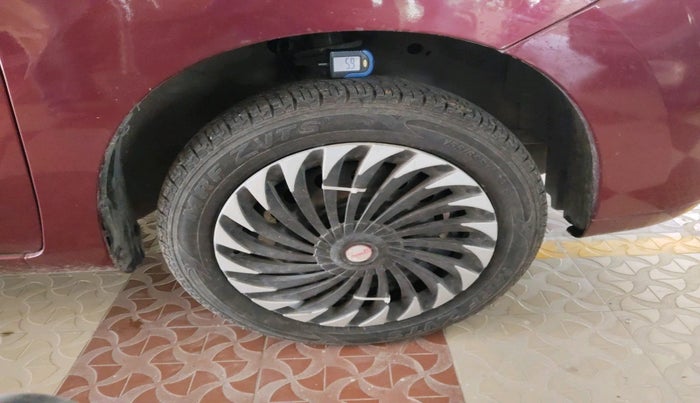 2012 Maruti Wagon R 1.0 VXI, Petrol, Manual, 67,899 km, tyre