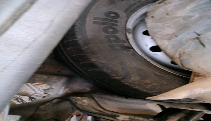 2017 Maruti Wagon R 1.0 LXI CNG, Petrol, Manual, 1,16,731 km, tyre