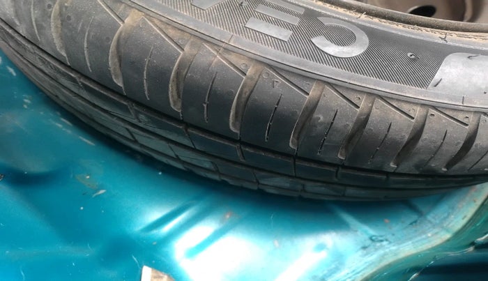 2020 Renault Kwid RXT 1.0 AMT (O), Petrol, Automatic, 45,103 km, tyre